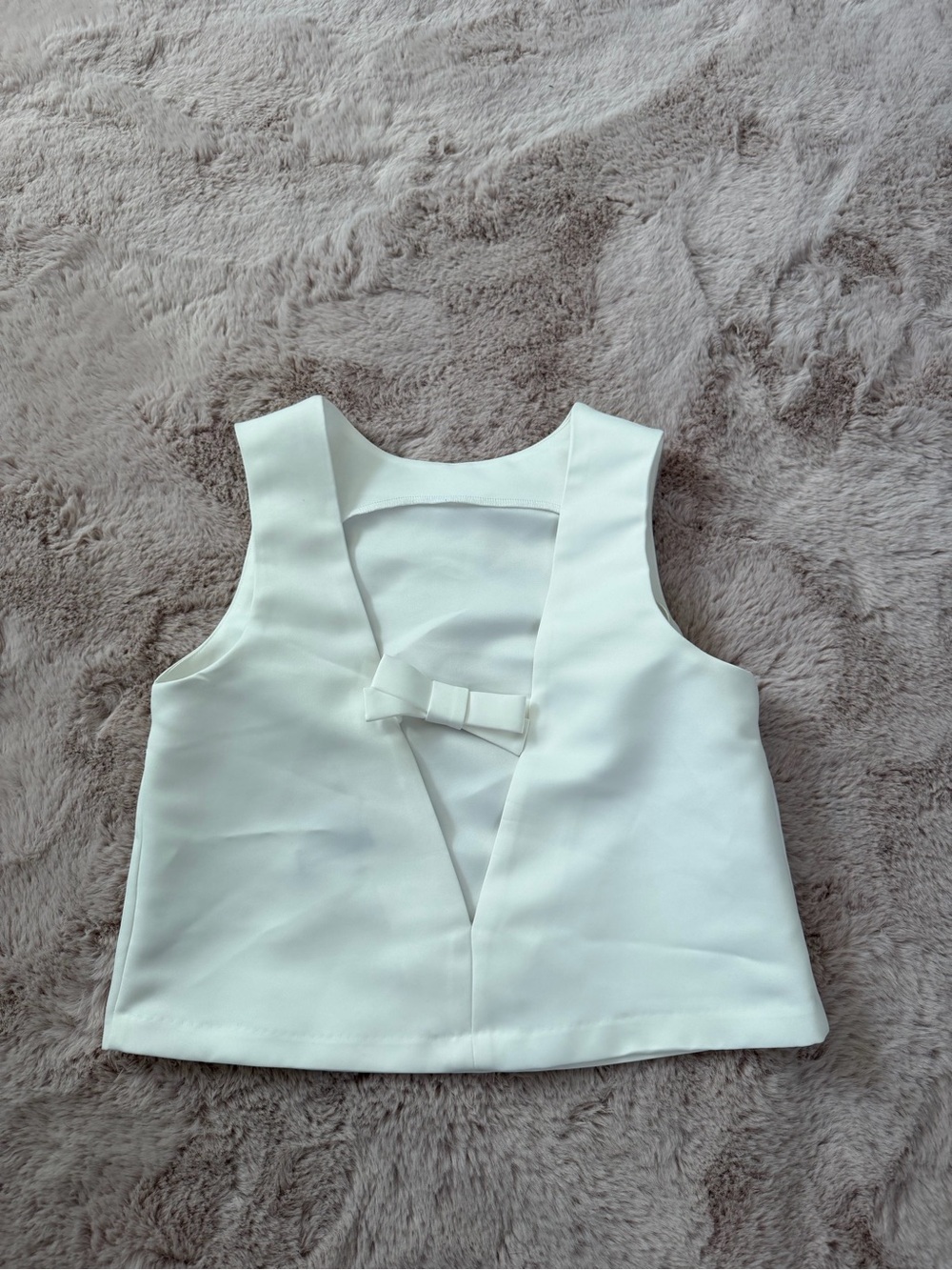 H&M White Sleeveless Tank Top with Front Bow